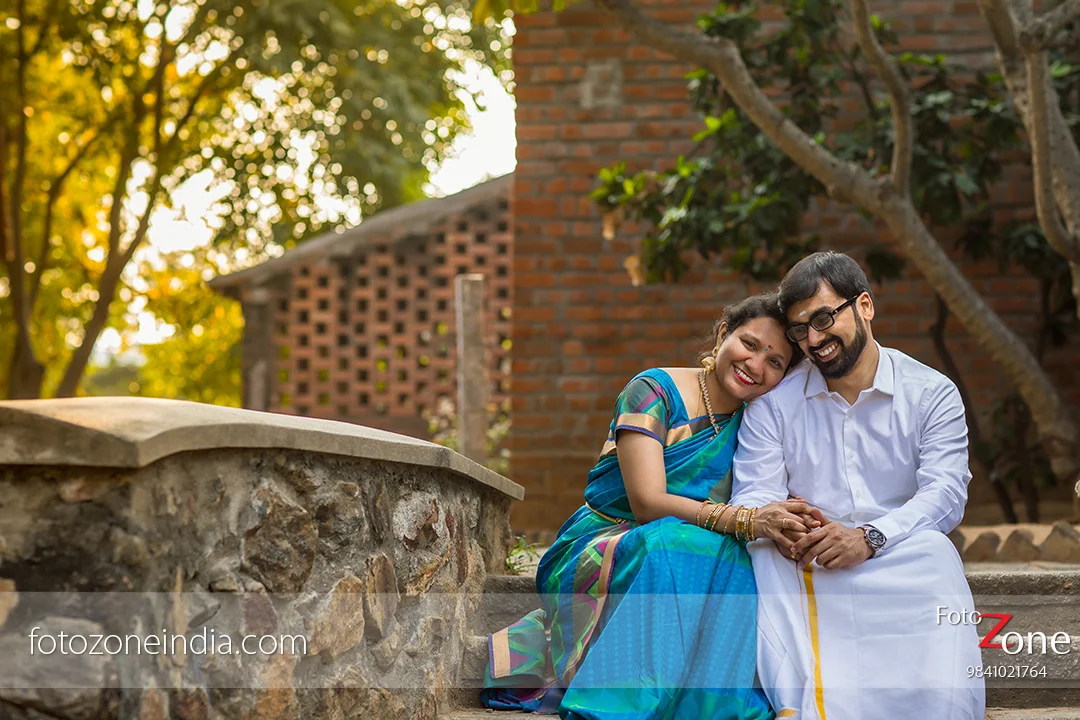 Natural outdoor couple portrait shoot